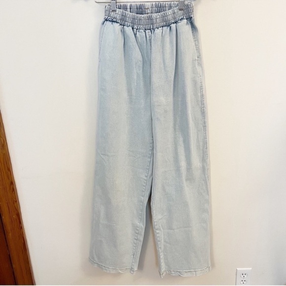 Nichole Lynel Wide Leg High Rise Elastic Waist Pull on Jeans Light Blue Small - Picture 1 of 9